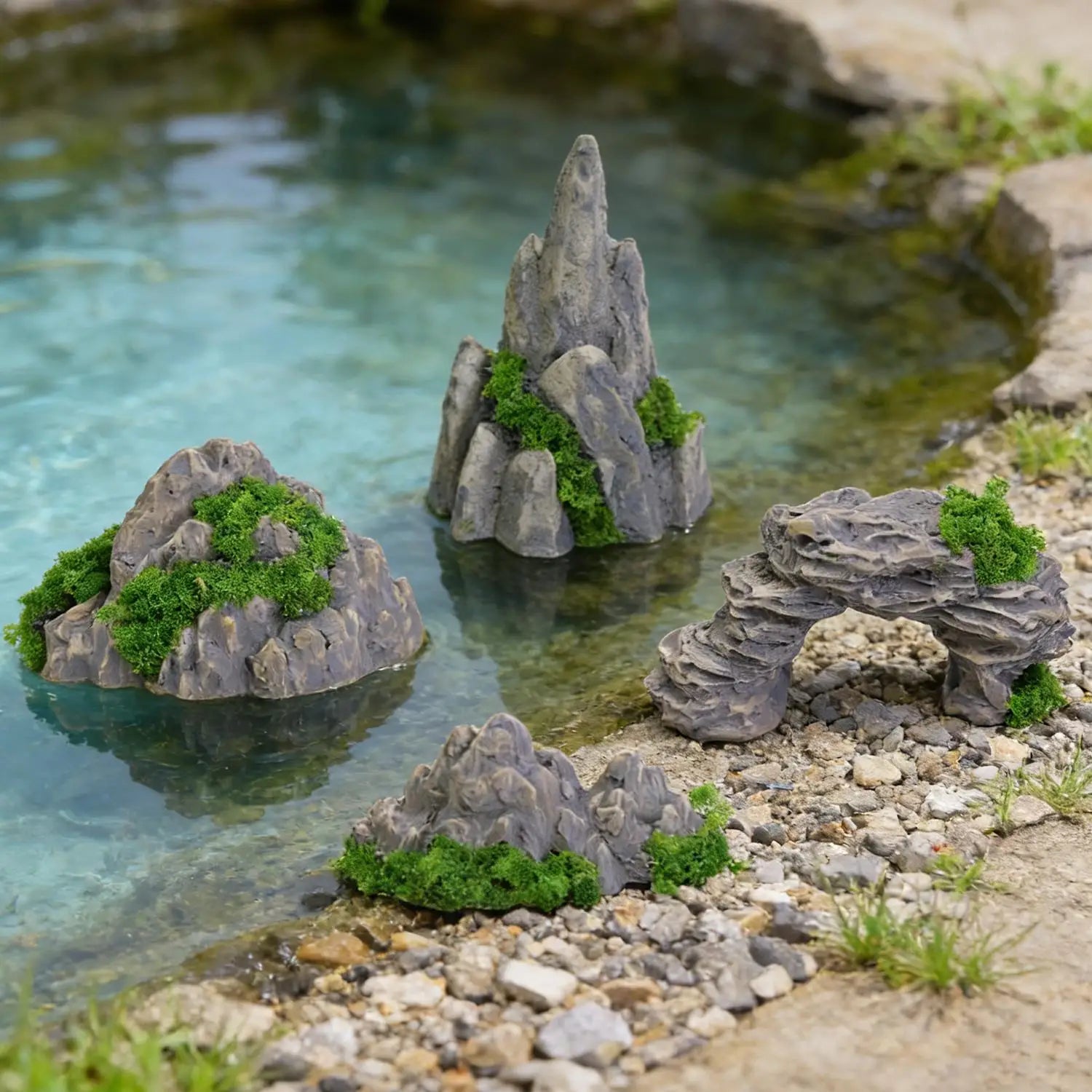 Miniature Mountain Fake Stone Resin Rockery for Fish Tank