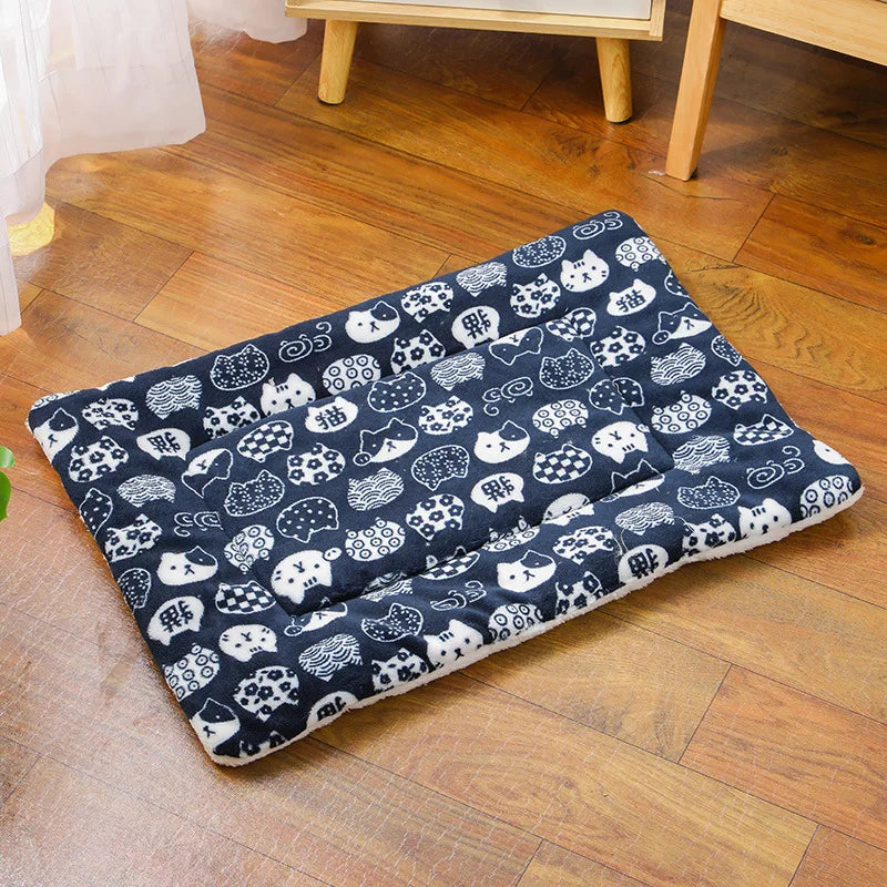 Flannel Pet Sleeping Mat, Lovely Mattress Cushion for Small Large Dog Blanket